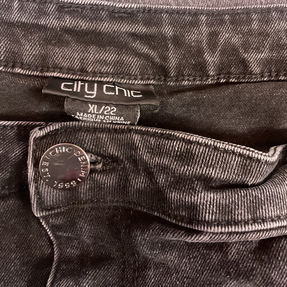 Lot: size 22 denim